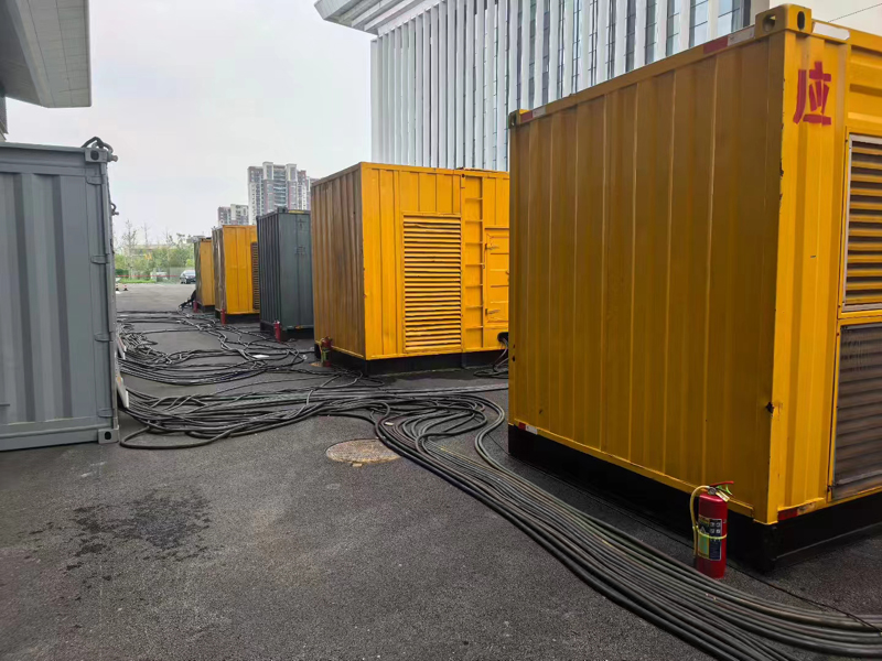 岭东不同季节柴油发电机组保养有哪些注意事项?