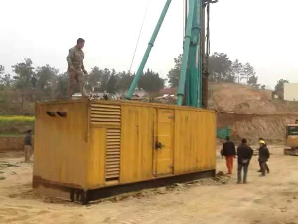 岭东如何判断水冷式机油散热器密封件是否需要更换？